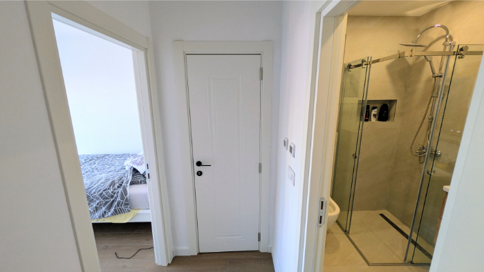 Apartment reconstruction: renovation and adaptation at Bajloni