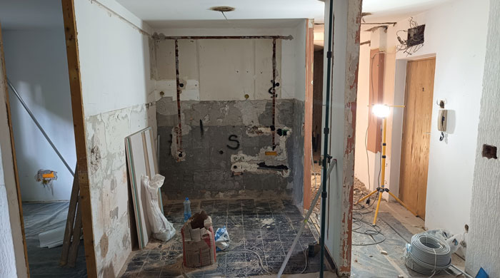 Apartment reconstruction: renovation and adaptation of an apartment in Block 34
